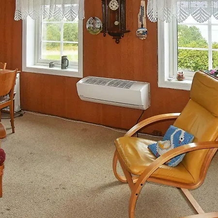 Three-bedroom Holiday In