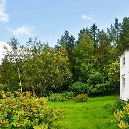 Holiday home Three-bedroom Holiday In Fevag