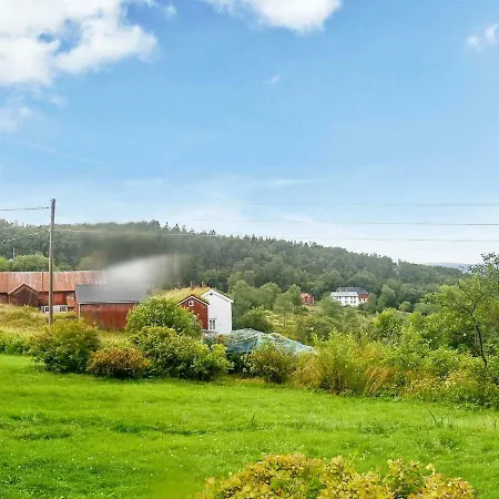 Holiday home Three-bedroom Holiday In