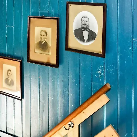 Holiday home Three-bedroom Holiday In Fevag